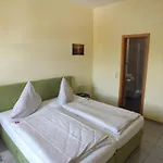 Rezas Restaurant Gaestehaus Oberbillig