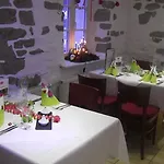 Rezas Restaurant Gaestehaus