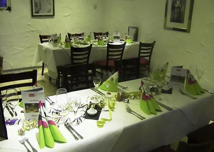 Rezas Restaurant Gaestehaus Oberbillig